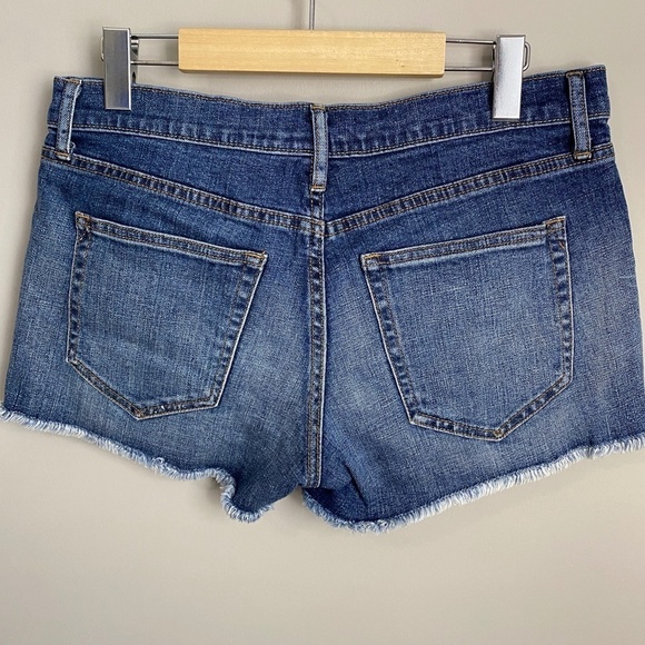 GAP 1969 Women's Standard Wash Denim Cut-off Jean‎ Shorts Size 28 - Picture 5 of 11
